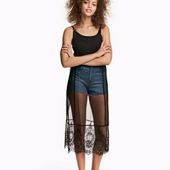 H&M Dresses & Skirts - 🔥3/$15 H&M❤Coachella dress.  Size 4